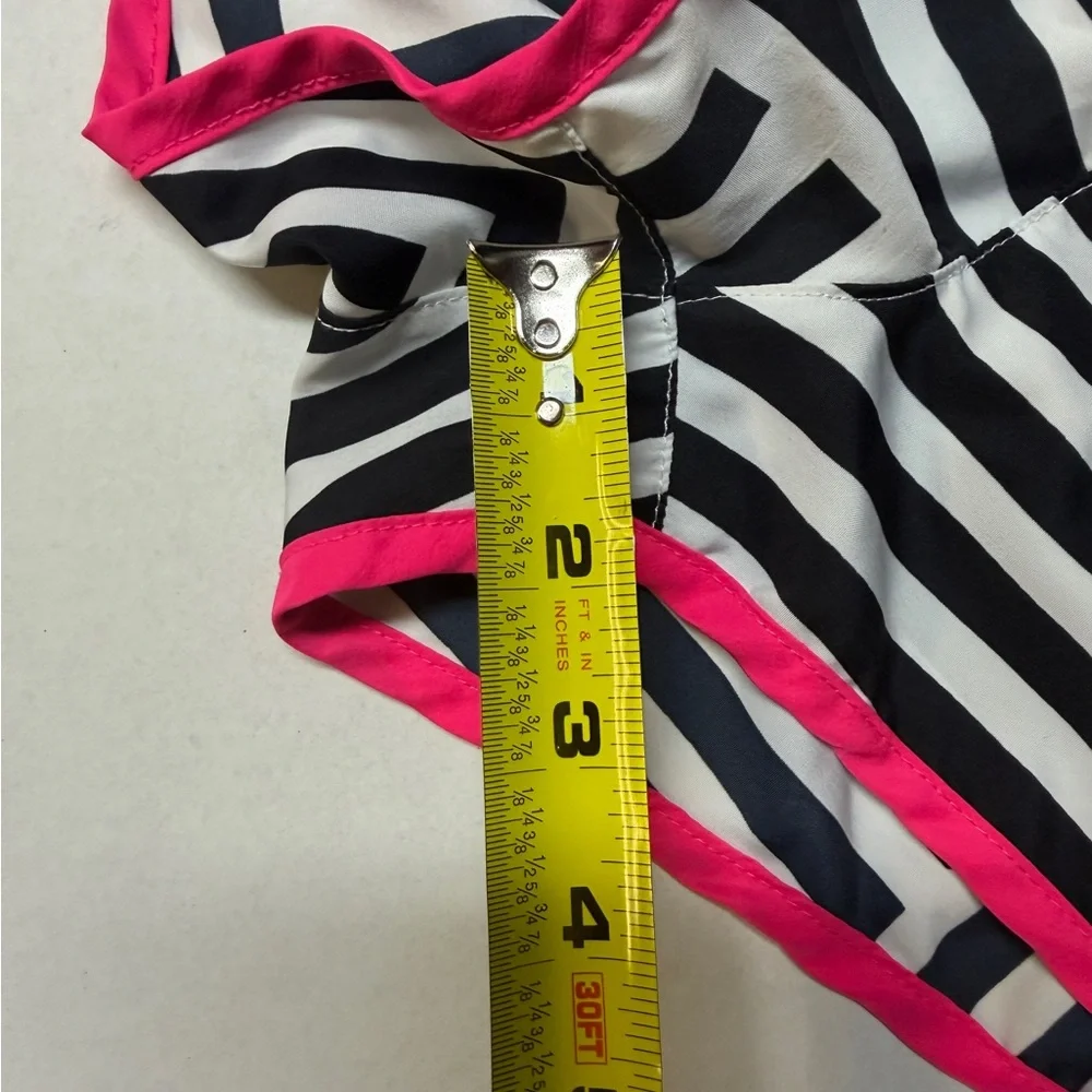 Ocean‎ Pacific Geometric Patterned Black White And Pink Girls Small Board Shorts